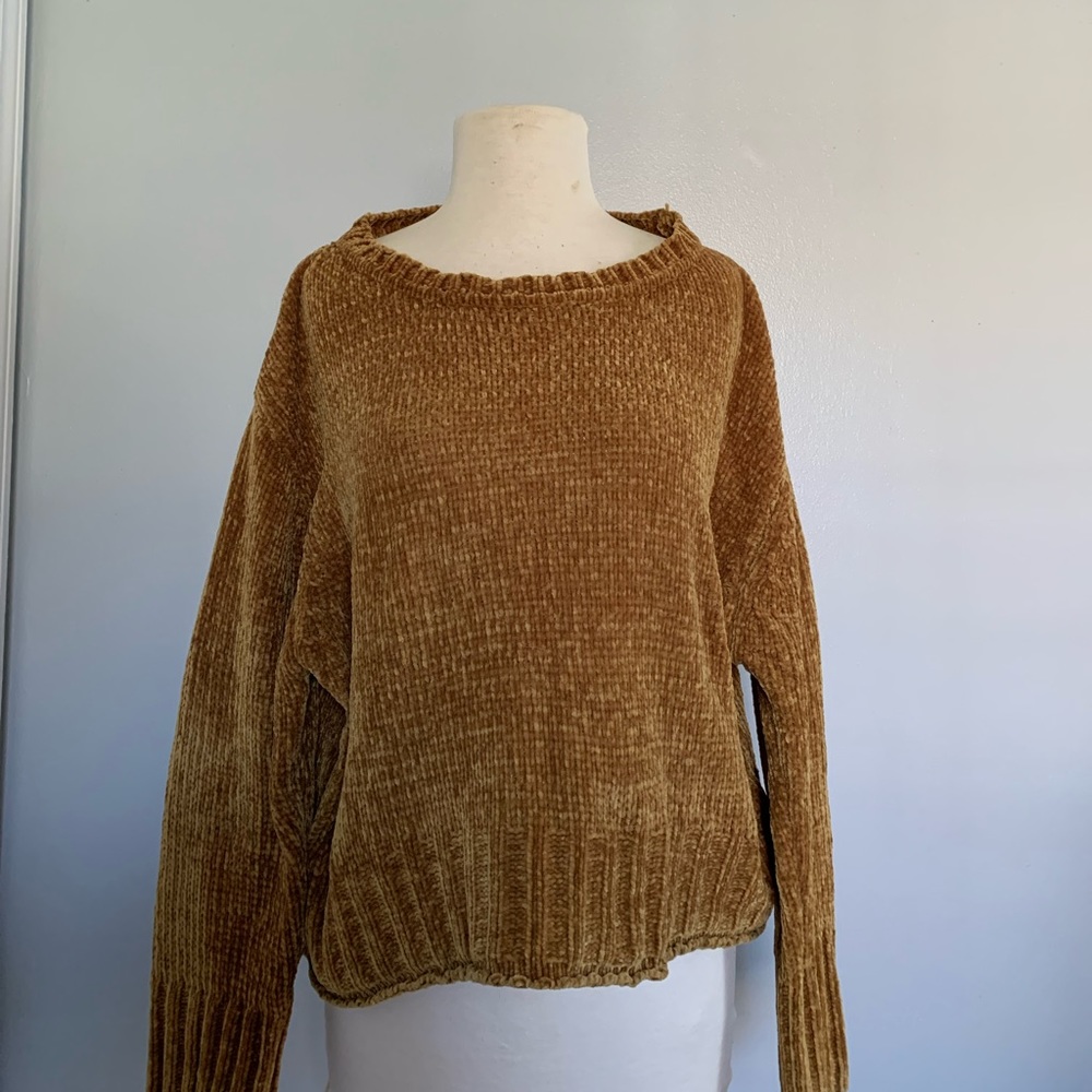 Mustard yellow sweater womens size M